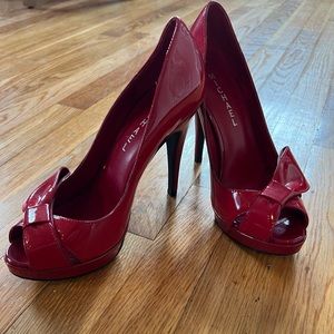 EUC! Michael red patent leather shoes!l size 8